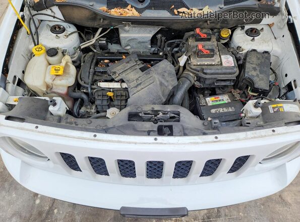 1C4NJPBAXHD211339 2017 JEEP PATRIOT White ძრავის განყოფილების ხედი