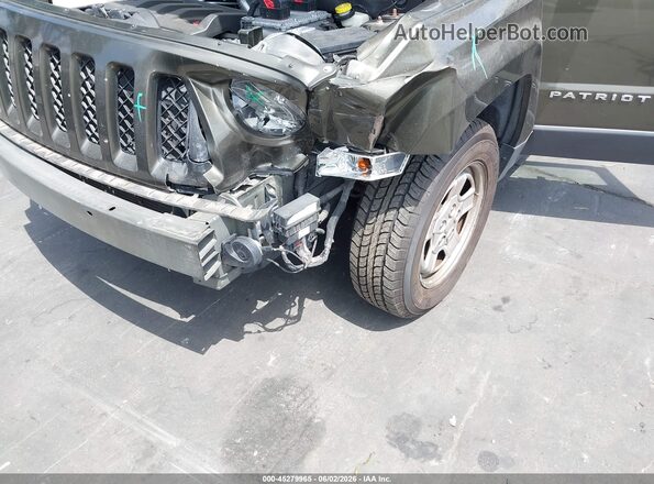 1C4NJPBB3GD569700 2016 JEEP PATRIOT Green Դիմացի տեսք