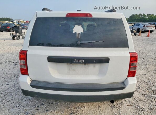 1C4NJPBB3GD698987 2016 JEEP PATRIOT White უკანა ხედი