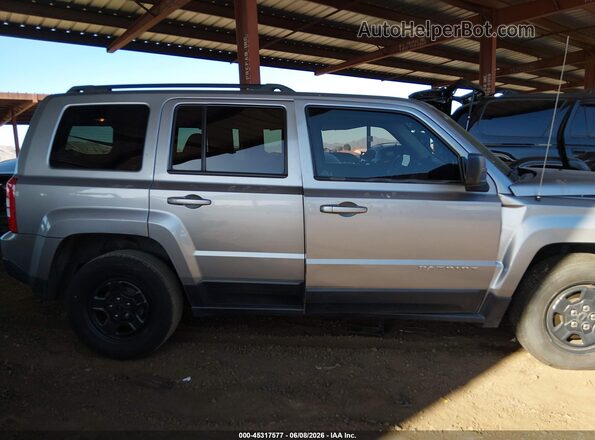 1C4NJPBB3HD173400 2017 JEEP PATRIOT Silver უკანა სალონის ხედი