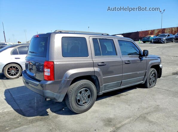 1C4NJPBB4GD735898 2016 JEEP PATRIOT Gray Tył prawy