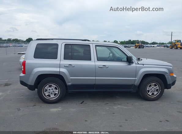 1C4NJPBB8GD777863 2016 JEEP PATRIOT Silver Սալոնի հետևի տեսք