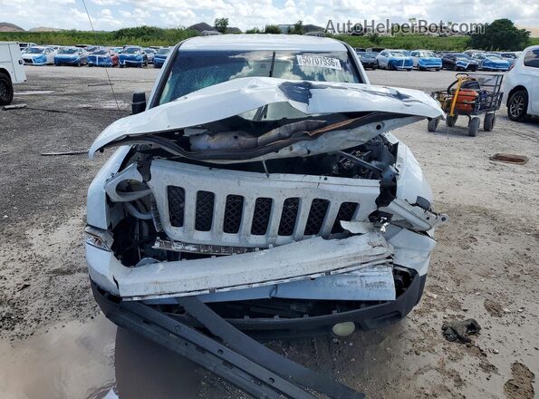 1C4NJPFA4GD647726 2016 JEEP PATRIOT White Vista frontal