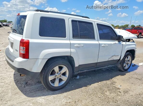 1C4NJPFA4GD647726 2016 JEEP PATRIOT White Trasero derecho