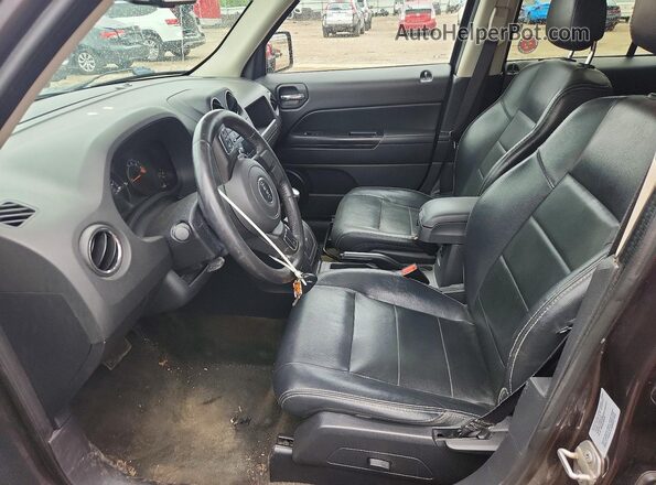 1C4NJPFAXGD700901 2016 JEEP PATRIOT Gray Front interior view