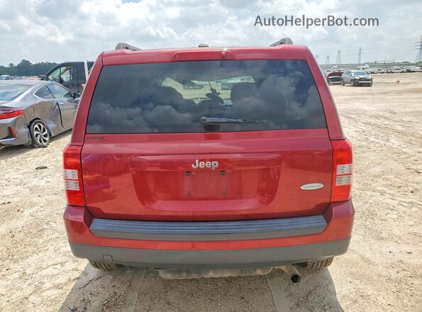 1C4NJPFB4GD711756 2016 JEEP PATRIOT Красный Вид сзади