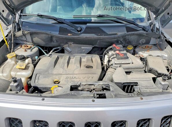1C4NJRAB3GD722024 2016 JEEP PATRIOT Silver Vista del compartimento del motor