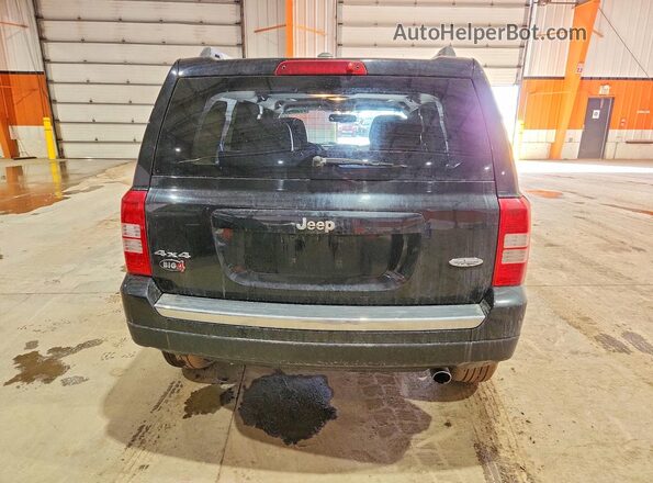 1C4NJRAB4GD684075 2016 JEEP PATRIOT Black Widok z tyłu