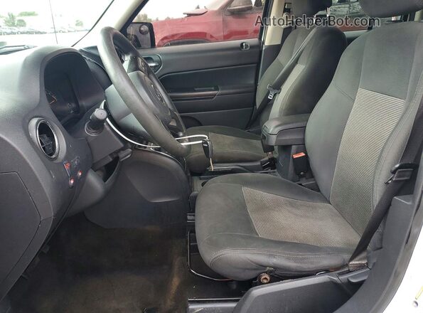 1C4NJRBB1GD542345 2016 JEEP PATRIOT White Vista interior delantera