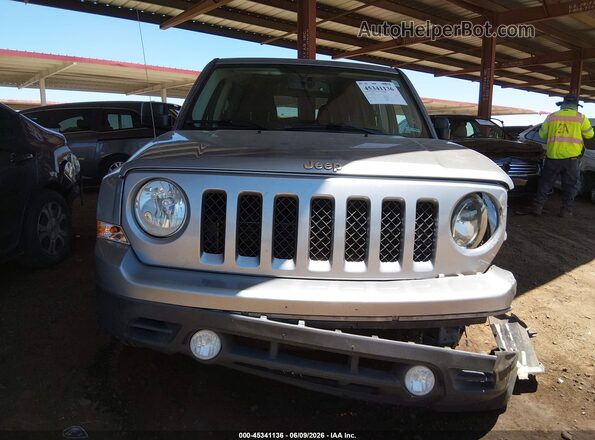 1C4NJRBB2GD778907 2016 JEEP PATRIOT Silver Vista del cuadro de instrumentos
