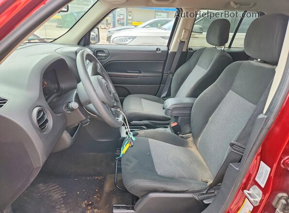 1C4NJRBB4GD545451 2016 JEEP PATRIOT Red Front interior view