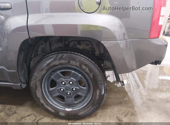 1C4NJRBB6HD111260 2017 JEEP PATRIOT Gray Front view
