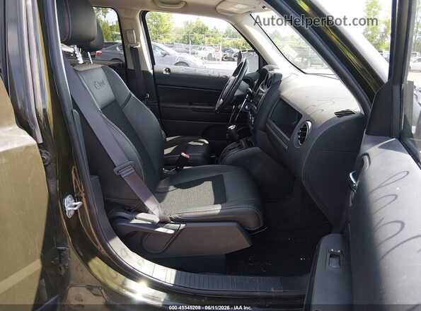1C4NJRBB7HD165702 2017 JEEP PATRIOT Green წინა სალონის ხედი