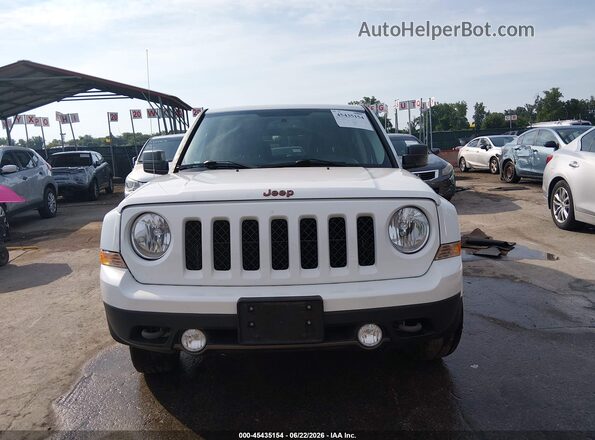 1C4NJRBBXHD208249 2017 JEEP PATRIOT White უკანა სალონის ხედი