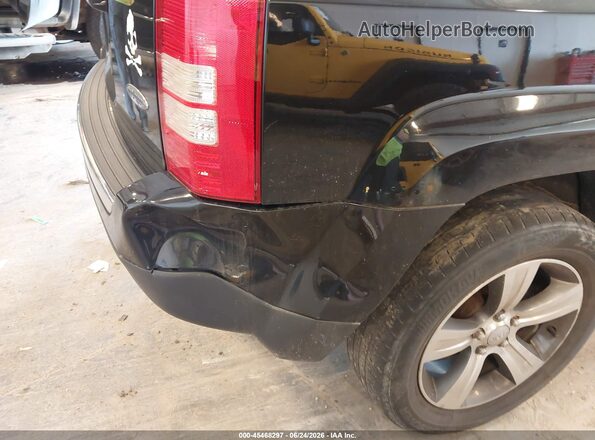 1C4NJRFB0HD162635 2017 JEEP PATRIOT Черный Вид спереди