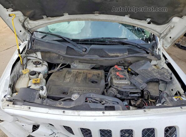 1C4NJRFB2GD594402 2016 JEEP PATRIOT White Widok wnętrza z tyłu