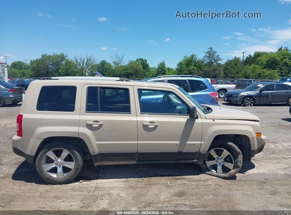 1C4NJRFB3HD139902 2017 JEEP PATRIOT Cream Սալոնի հետևի տեսք