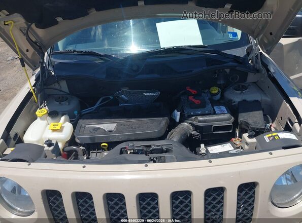 1C4NJRFB3HD139902 2017 JEEP PATRIOT Cream Հետևի տեսք