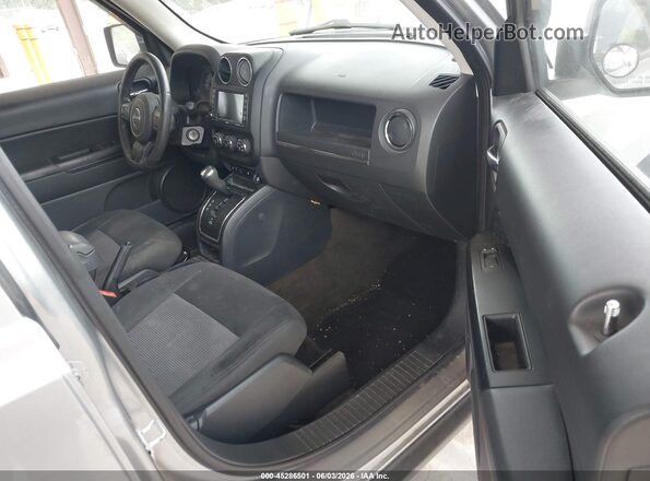 1C4NJRFB5GD506913 2016 JEEP PATRIOT Silver 