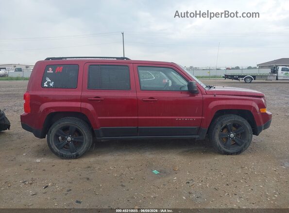1C4NJRFB7GD753057 2016 JEEP PATRIOT Red Widok wnętrza z tyłu