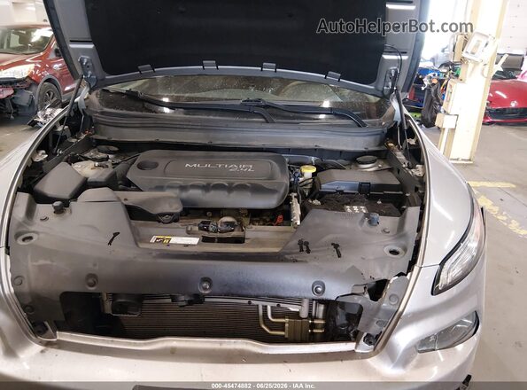 1C4PJLAB0HW661680 2017 JEEP CHEROKEE Gray Вид ззаду
