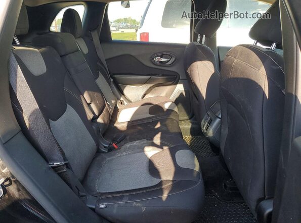 1C4PJLAB1GW260041 2016 JEEP CHEROKEE Black უკანა სალონის ხედი