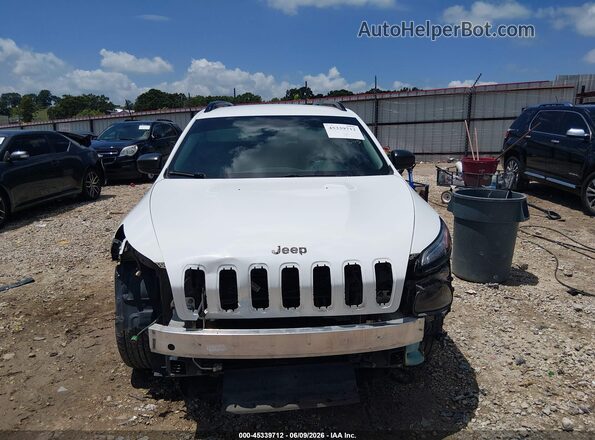 1C4PJLAB2GW257603 2016 JEEP CHEROKEE White Rear interior view