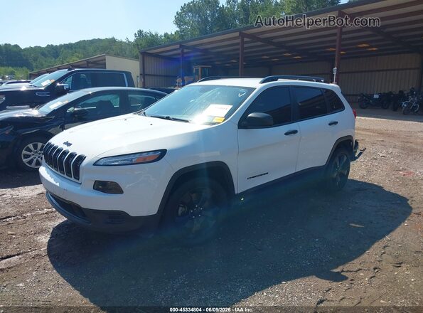 1C4PJLAB2HW549107 2017 JEEP CHEROKEE White Przód lewy