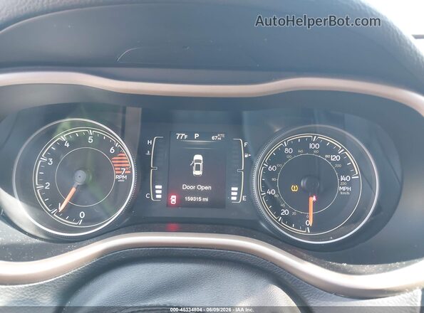 1C4PJLAB2HW549107 2017 JEEP CHEROKEE White Widok tylnych siedzeń