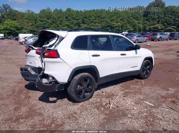 1C4PJLAB2HW549107 2017 JEEP CHEROKEE White Tył prawy