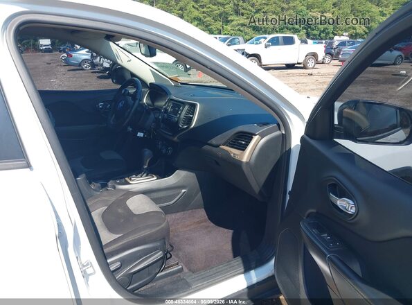 1C4PJLAB2HW549107 2017 JEEP CHEROKEE White Widok wnętrza z przodu