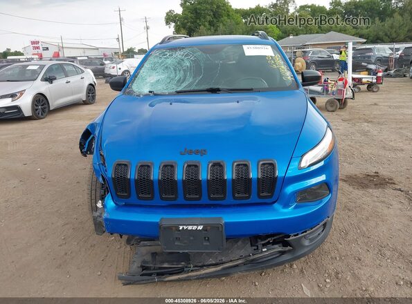 1C4PJLAB2HW644623 2017 JEEP CHEROKEE Blue Rear interior view