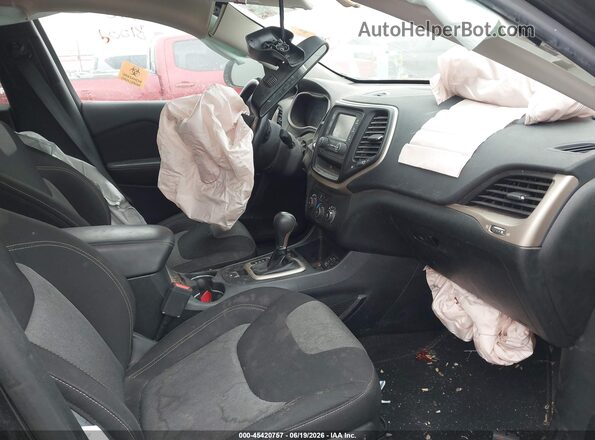 1C4PJLAB4GW350669 2016 JEEP CHEROKEE Black Front interior view