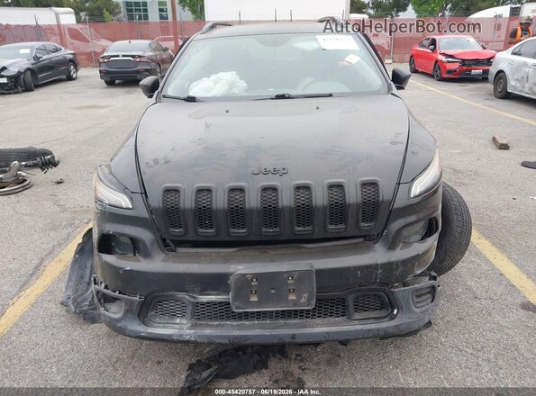 1C4PJLAB4GW350669 2016 JEEP CHEROKEE Black Rear interior view