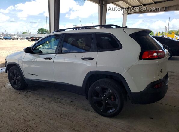 1C4PJLAB5HW507451 2017 JEEP CHEROKEE White 