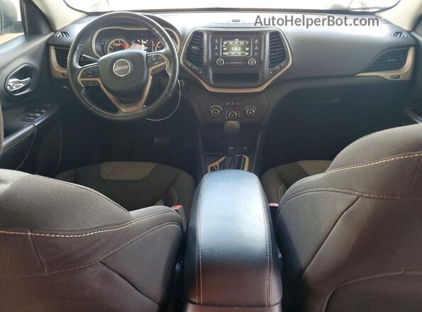 1C4PJLAB5HW507451 2017 JEEP CHEROKEE White 