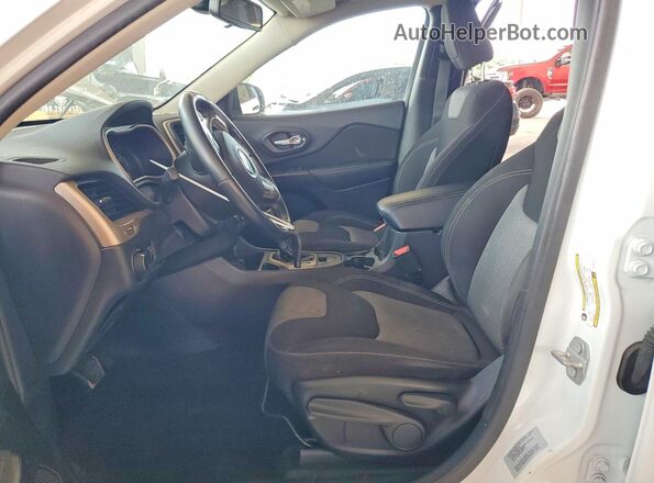1C4PJLAB5HW507451 2017 JEEP CHEROKEE White 
