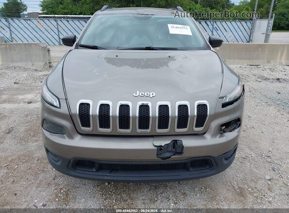 1C4PJLAB5HW549036 2017 JEEP CHEROKEE Brown Widok zestawu wskaźników