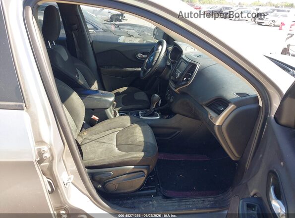 1C4PJLAB6GW137657 2016 JEEP CHEROKEE Серый Вид салона спереди