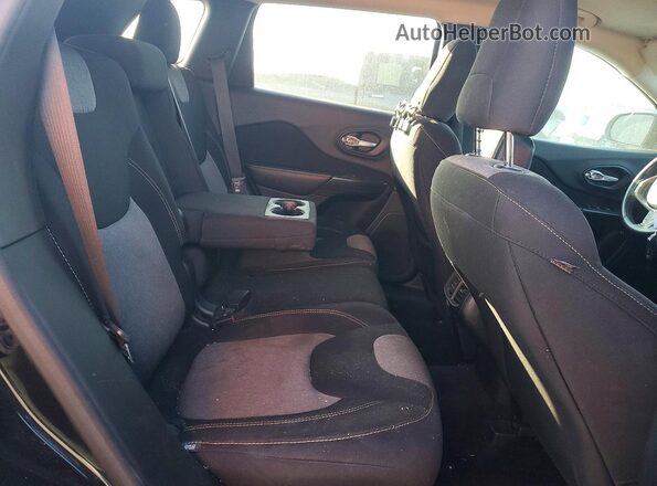 1C4PJLAB6GW307290 2016 JEEP CHEROKEE Black Հետևի նստատեղերի տեսք