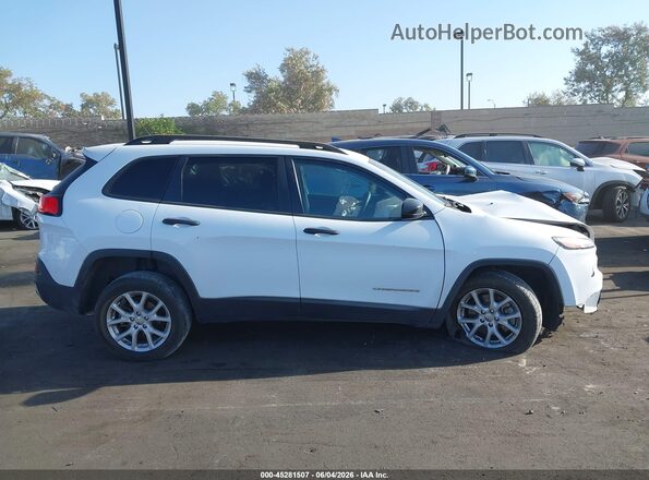 1C4PJLAB7GW158789 2016 JEEP CHEROKEE White უკანა სალონის ხედი