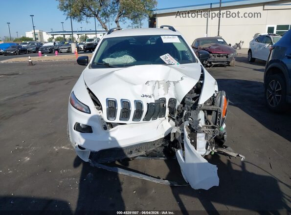 1C4PJLAB7GW158789 2016 JEEP CHEROKEE White ხელსაწყოთა პანელის ხედი