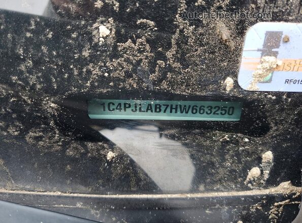 1C4PJLAB7HW663250 2017 JEEP CHEROKEE White 