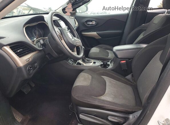 1C4PJLAB7HW663250 2017 JEEP CHEROKEE White 