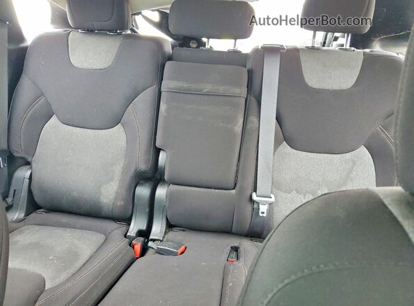 1C4PJLAB7HW663250 2017 JEEP CHEROKEE White 