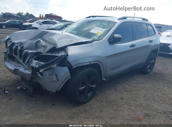 1C4PJLABXHW586048 2017 JEEP CHEROKEE Silver Front left