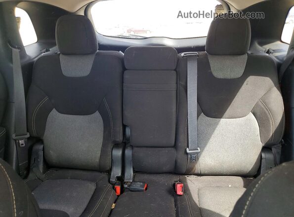 1C4PJLABXHW640786 2017 JEEP CHEROKEE White Вид задніх сидінь