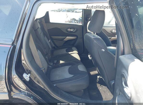 1C4PJLABXHW643719 2017 JEEP CHEROKEE Черный Вид наклейки с VIN-кодом