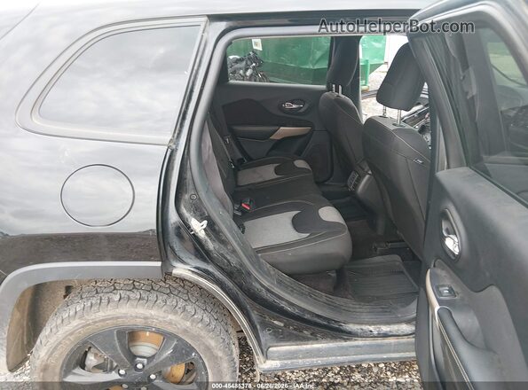 1C4PJLAS0HW654728 2017 JEEP CHEROKEE Черный Вид наклейки с VIN-кодом