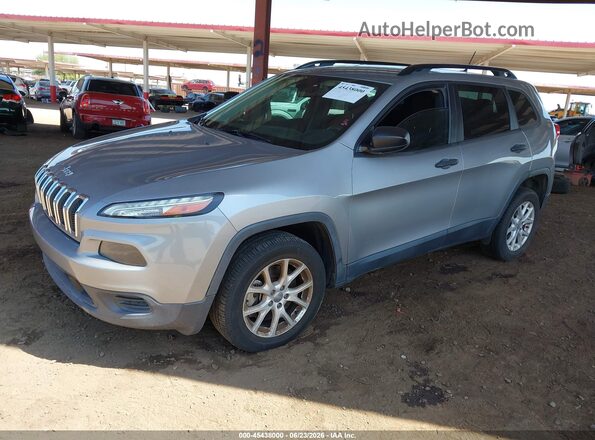 1C4PJLAS1GW208165 2016 JEEP CHEROKEE Silver Vista tres cuartos delantera izquierda